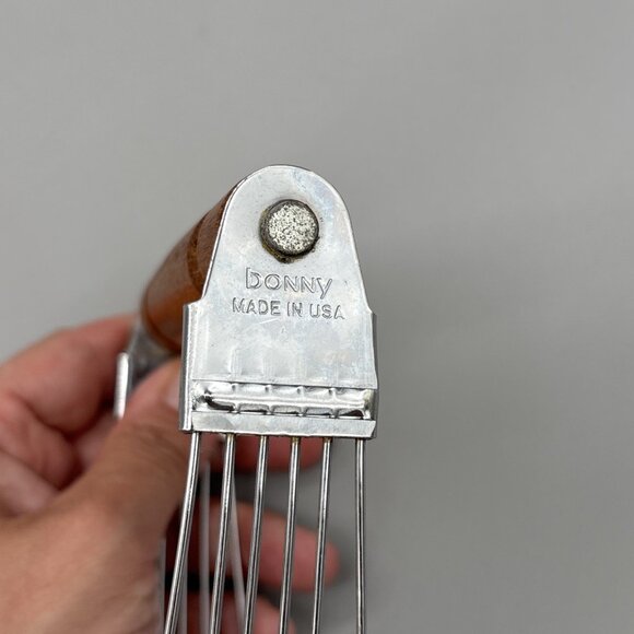 Vintage Bonny USA Pastry Dough Blender Cutter Mixer Wood Handle - Picture 5 of 8